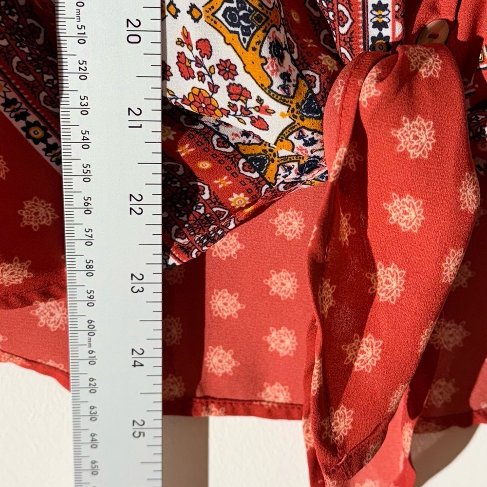 West Kei Multicolored Vibrant Design Blouse Size M Soft Fabric Top - Picture 8 of 10